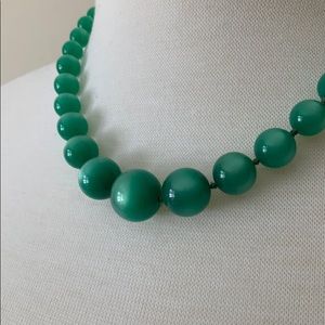 Midcentury Teal Grean Moonglow Thermoset Necklace